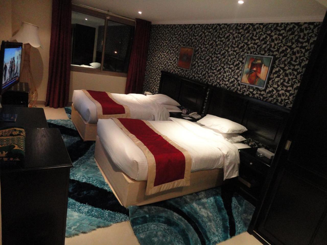 Al Andalus Plaza Hotel Manamah Buitenkant foto