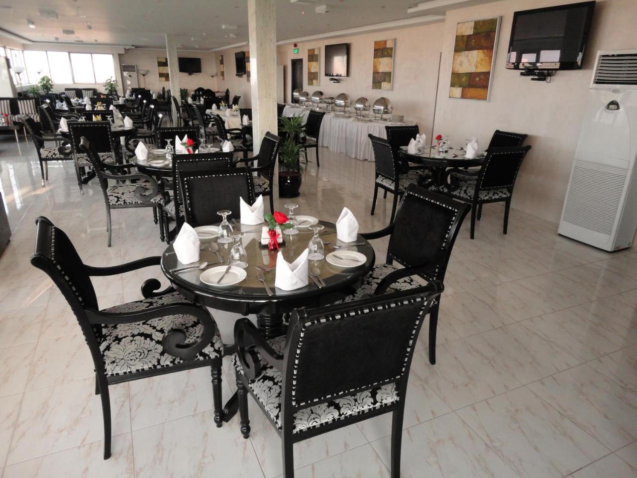 Al Andalus Plaza Hotel Manamah Buitenkant foto