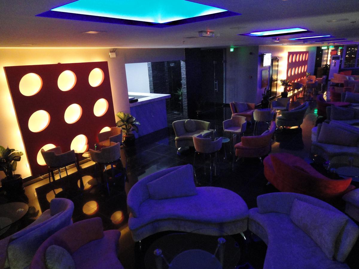 Al Andalus Plaza Hotel Manamah Buitenkant foto