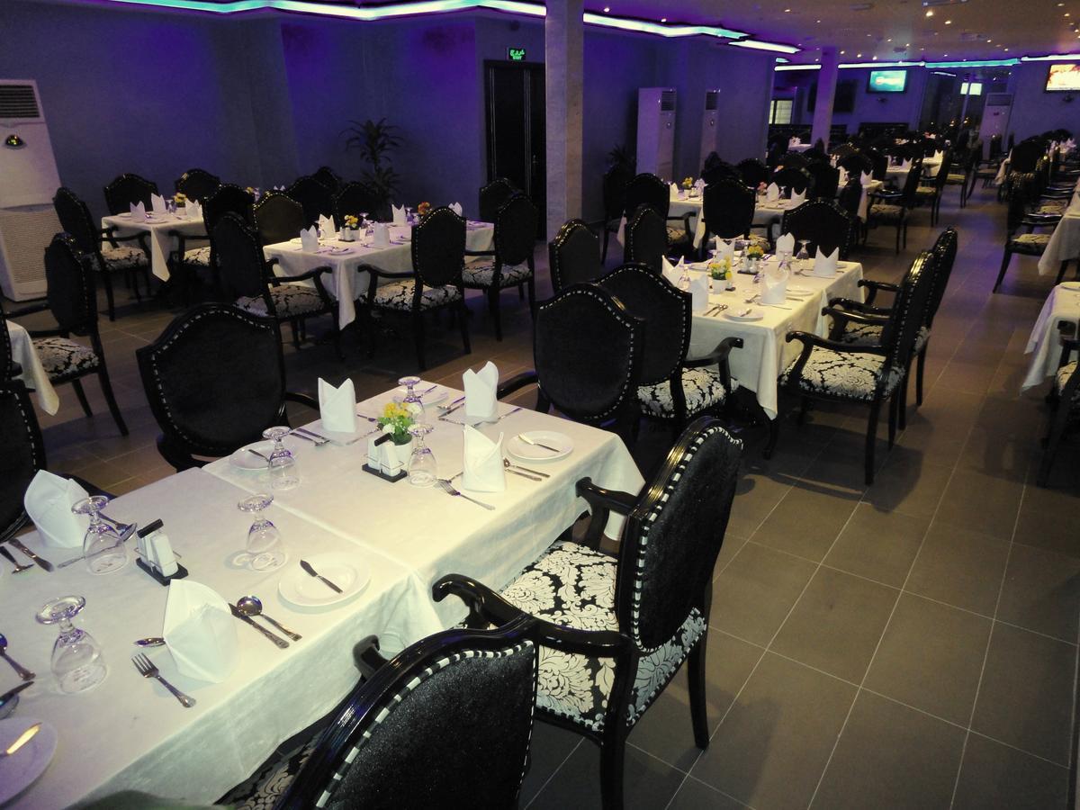 Al Andalus Plaza Hotel Manamah Buitenkant foto