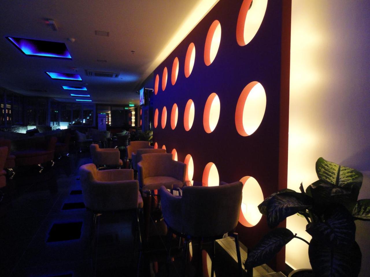 Al Andalus Plaza Hotel Manamah Buitenkant foto