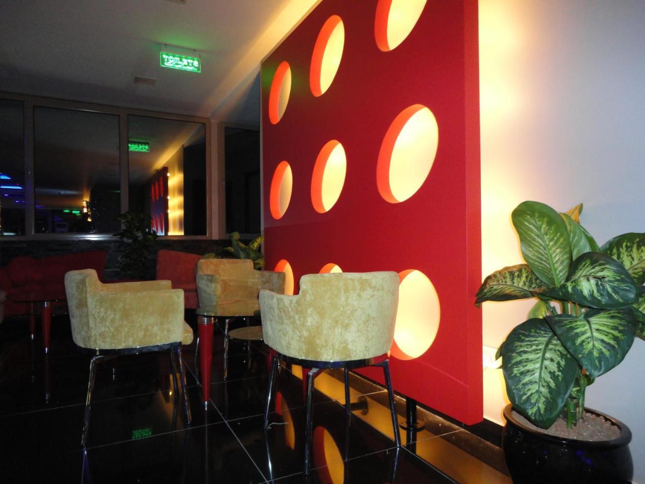 Al Andalus Plaza Hotel Manamah Buitenkant foto